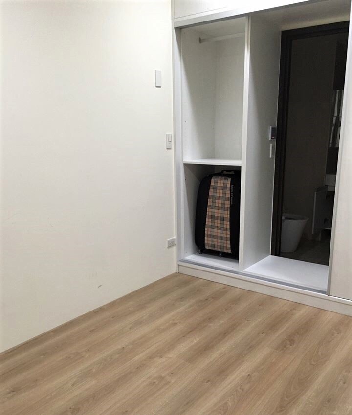 超耐磨木地板=>Robina羅賓8mm-1
